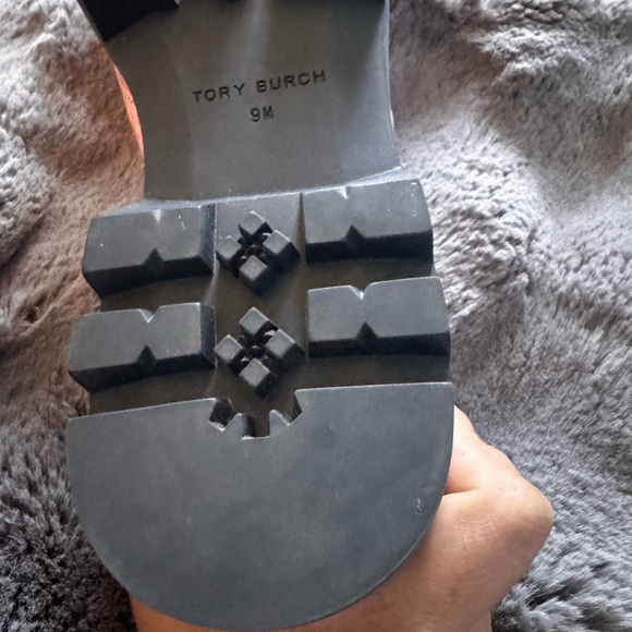 Tory Burch Black Sole with Logo - Picture 7 of 8